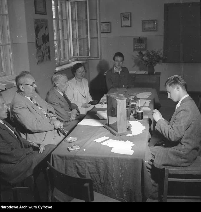Egzaminy maturalne w liceum im. Stefana Batorego w Warszawie 1950