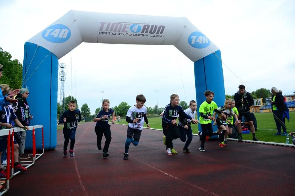 Ósmy raz zorganizowano  RockRun Jarocin — zdjęcie 2 z 230