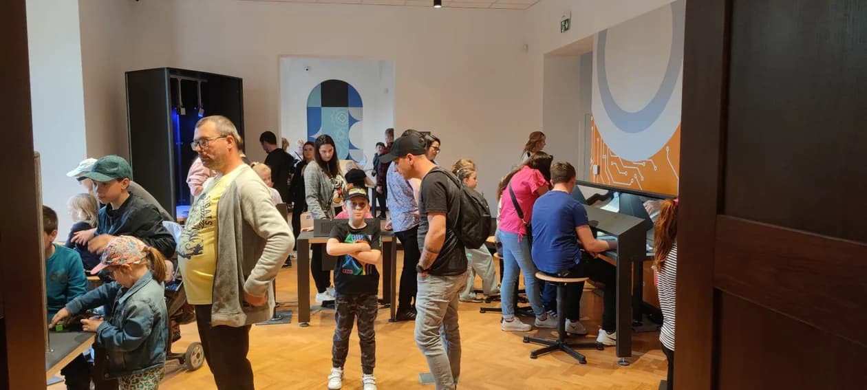 Noc Muzeów w Pałacu Radolińskich w Jarocinie — zdjęcie 6 z 64