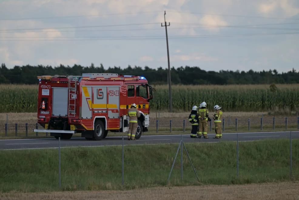 Tragiczny wypadek na obwodnicy Jarocina. Nie żyje motocyklista. S11 zablokowana [AKTUALIZACJA] — zdjęcie 4 z 8