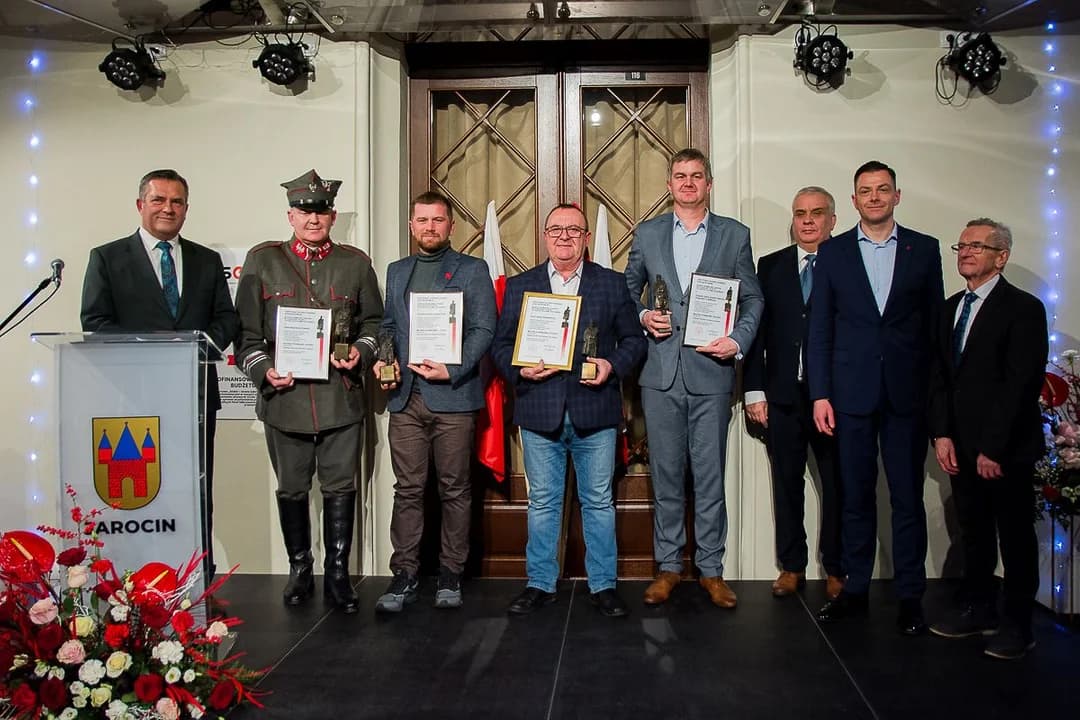 Nagrody burmistrza Jarocina rozdane. Zobacz, kto otrzymał "Taczaka" i nagrody za prace dyplomowe [ZDJĘCIA]