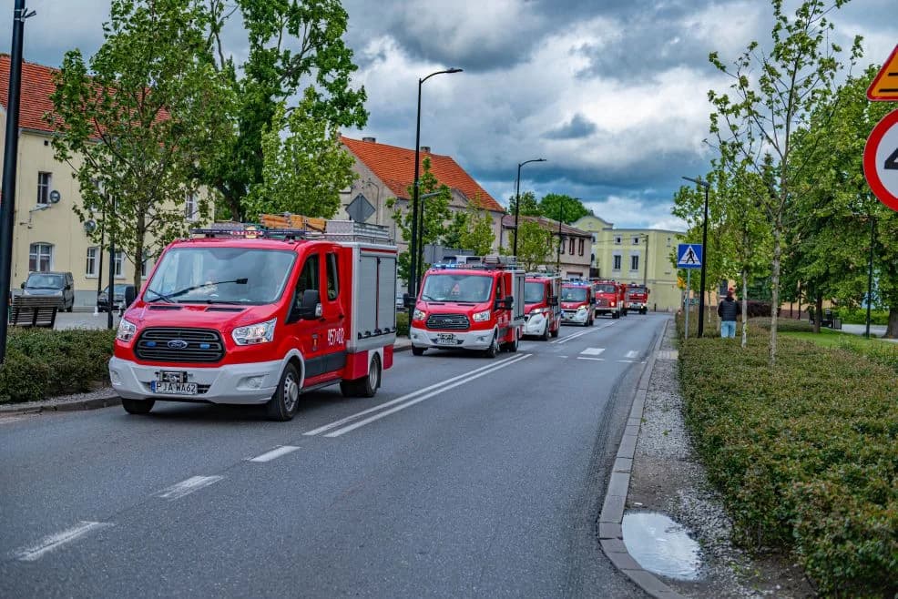 Parada strażackich samochodów przejechała przez gminę Jaraczewo