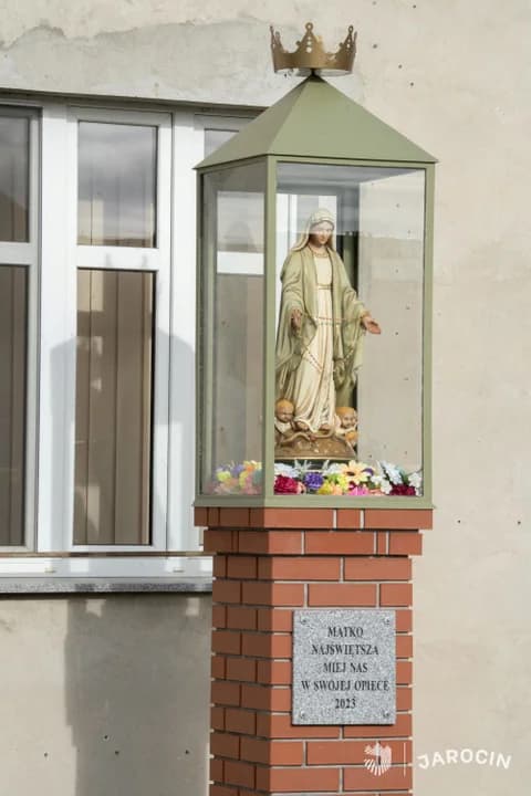 Odnowiono dwie figury Matki Bożej. Jedna stanęła w Mieszkowa, druga będzie w Osieku — zdjęcie 3 z 5