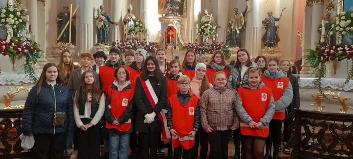 Zaprojektuj znaczek ze św. Marcinem. Wspólny konkurs Szkolnego Koła "Caritas" i parafii — zdjęcie 3 z 3