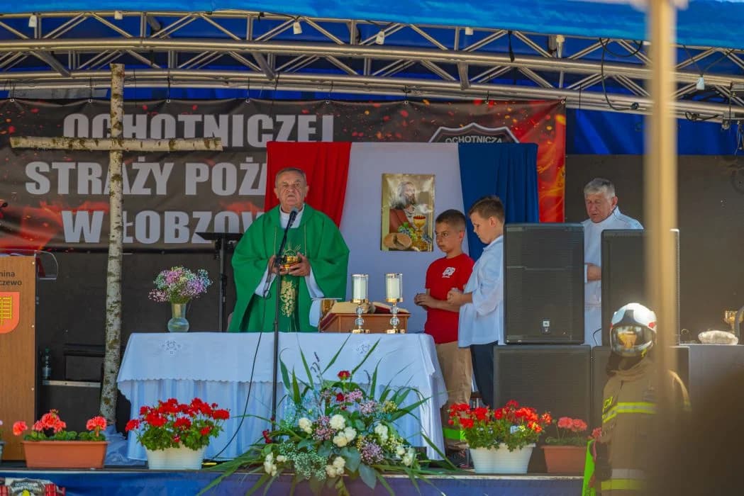70 lat OSP Łobzowiec. Jubileusz, który połączył pokolenia strażaków [ZDJĘCIA] — zdjęcie 6 z 122
