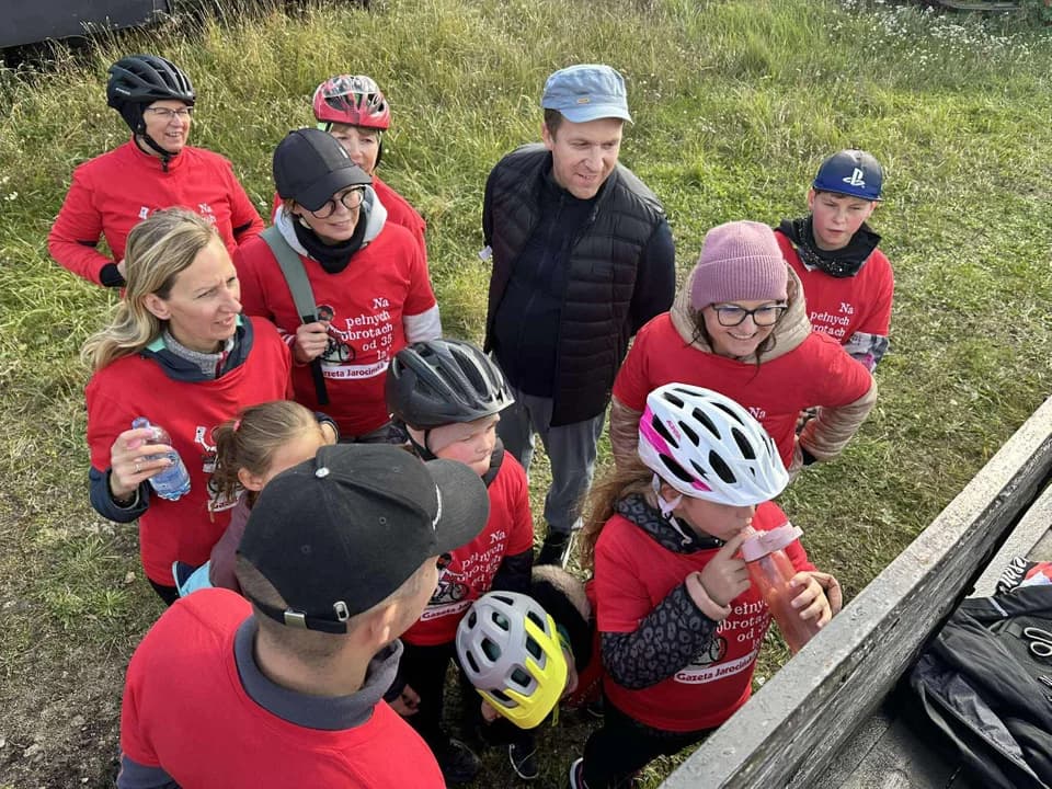 35 km na 35-lecie. Wyjątkowe urodziny „Gazety Jarocińskiej”. Niedzielne podchody z RoweLOVE Jarocin [ZDJĘCIA]