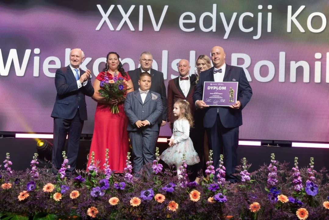 Rocznie produkują 1,8 mln brojlerów. Właściciele gospodarstwa w Kruczynie - Wielkopolskimi Rolnikami Roku 2024. Nominacja dla pszczelarza z Jarocina [ZDJĘCIA]