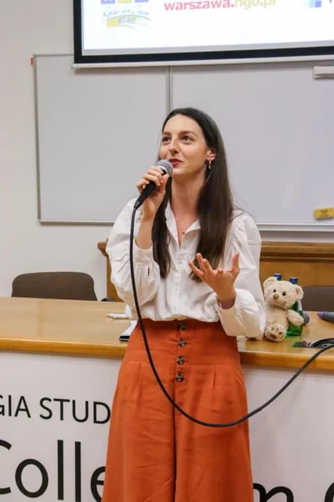 Ewelina Łuksza w trakcie Projektu Partycypacji Młodzieży Erasmus + w Warszawie - marzec 2024