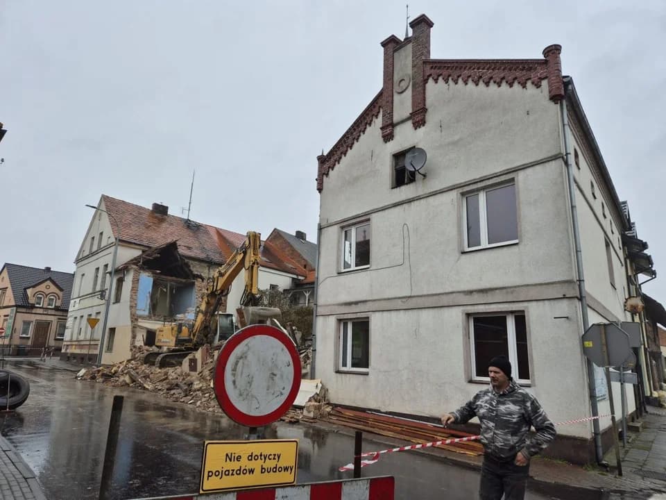 W Żerkowie wyburzyli budynek, żeby mogła powstać nowoczesna biblioteka [ZDJĘCIA, WIDEO] — zdjęcie 6 z 6