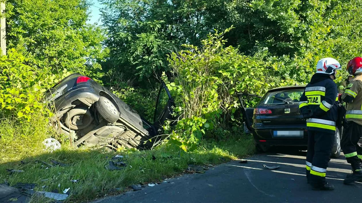 Wypadek na drodze Tarce-Wysogotówek. Są utrudnienia w ruchu [ZDJĘCIA] — zdjęcie 3 z 16