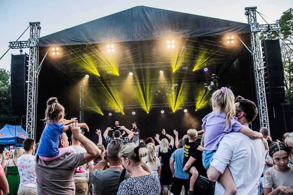 Dni Żerkowa. Na scenie gwiazdy disco polo - Markus P i Defis [ZDJĘCIA]