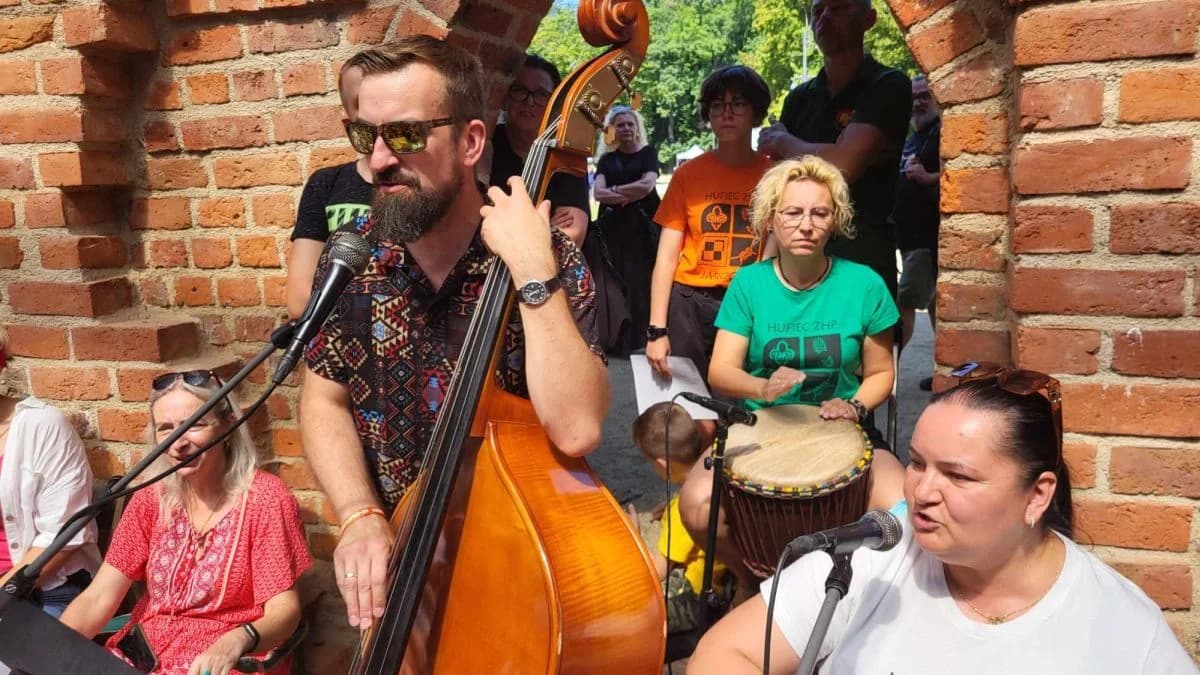 Msza Święta za zmarłych muzyków na Jarocin Festiwal 2024