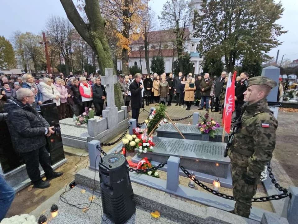 W Witaszycach odsłonięte zostały tablice upamiętniające powstańców oraz członków Grupy Sameli [ZDJĘCIA]