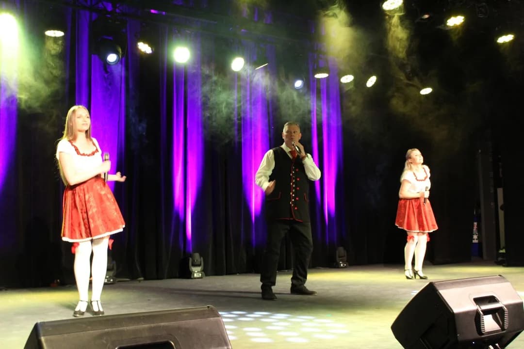 POnad 100 konertów zagrała grupa Fest w 2024 roku — zdjęcie 5 z 28