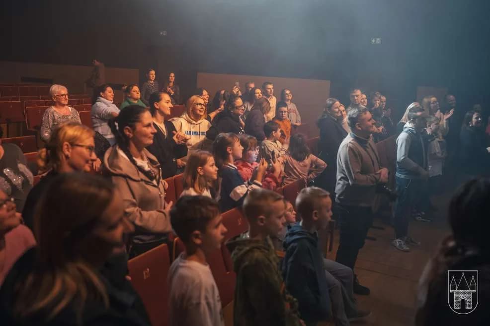 Koncert duetu Alien x Majtis w Jarocinie — zdjęcie 5 z 40