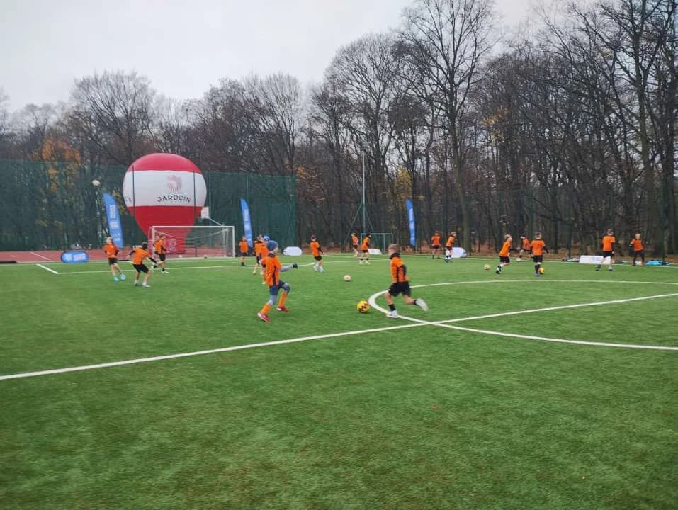 Sukces uczniów jarocińskiej „piątki” w Finale Ogólnopolskiego Turnieju „Z Orlika na Stadion” [ZDJĘCIA, SONDA]
