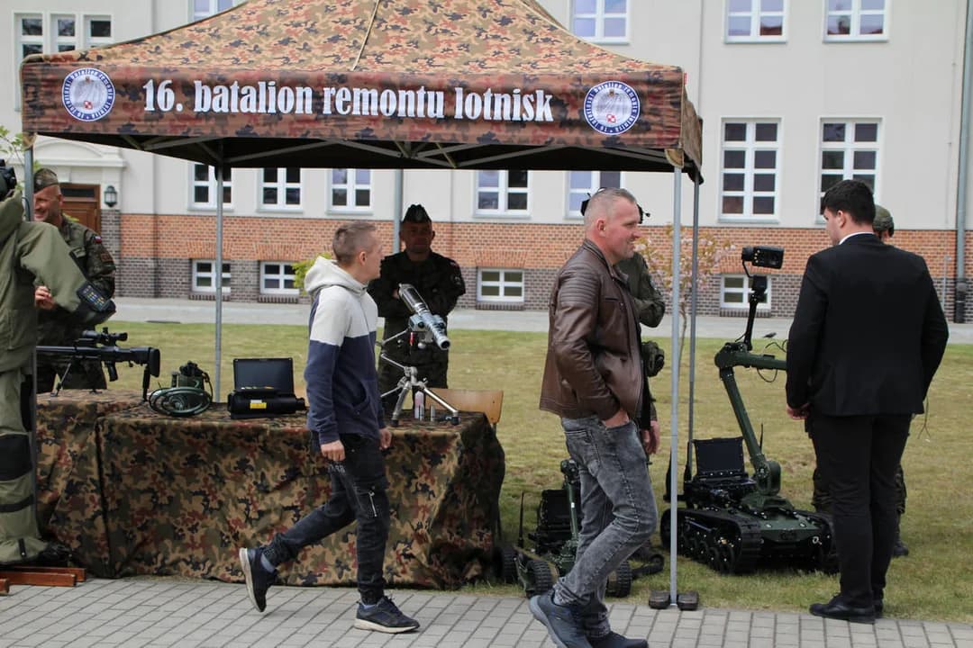 Jarocińska jednostka wojskowa otworzyła się dla mieszkańców [ZDJĘCIA]