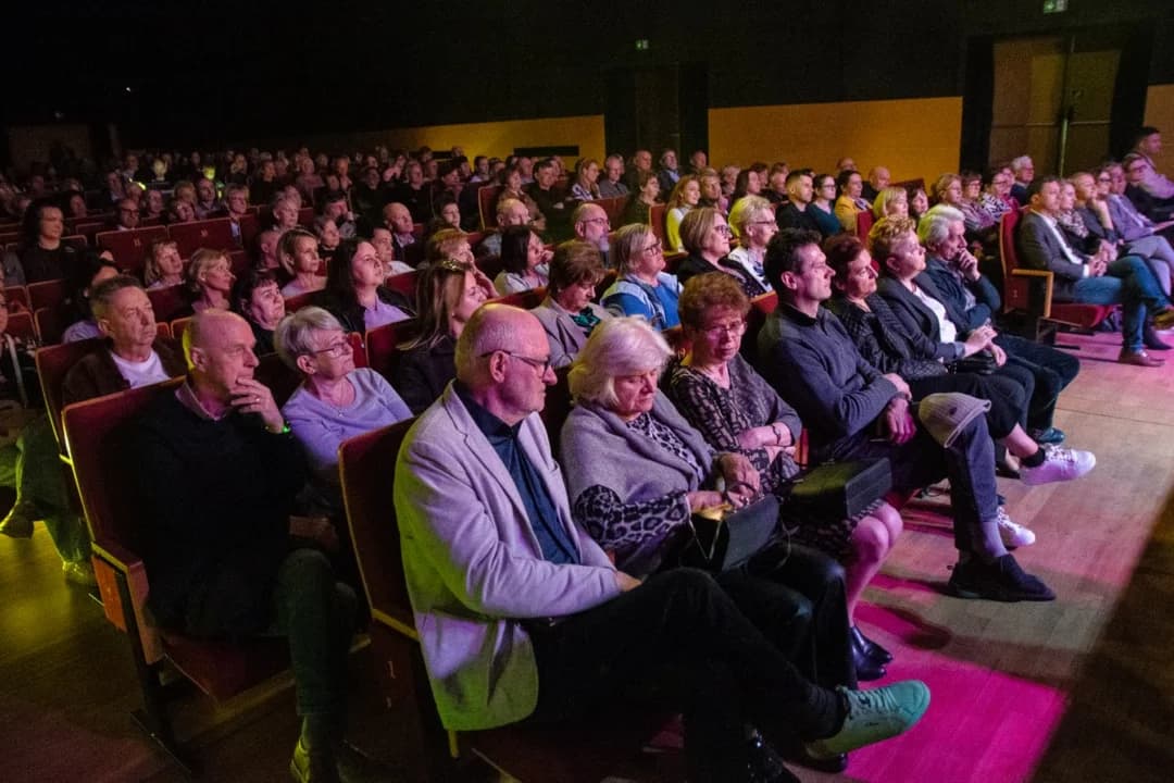 Koncert Kuby Sienkiewicza w JOK Jarocin — zdjęcie 5 z 20