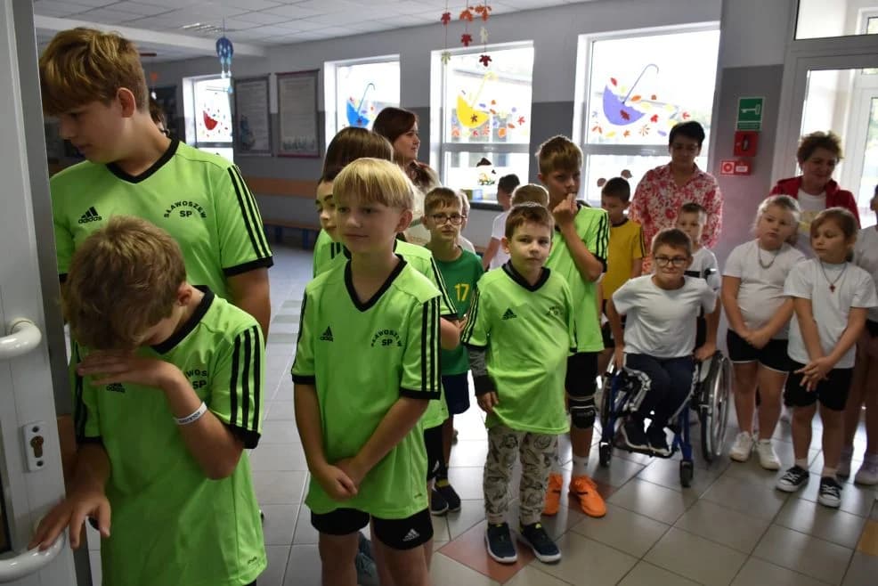 Uczniowie mają nowoczesną siłownię . Teraz lekcje WF-u będą jeszcze ciekawsze — zdjęcie 6 z 31