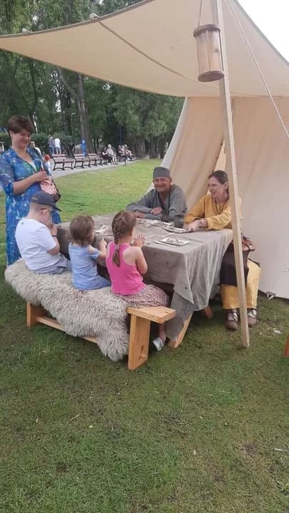 Takiego wydarzenia w Górze jeszcze nie było. Piknik historyczny na 700-lecie — zdjęcie 6 z 13