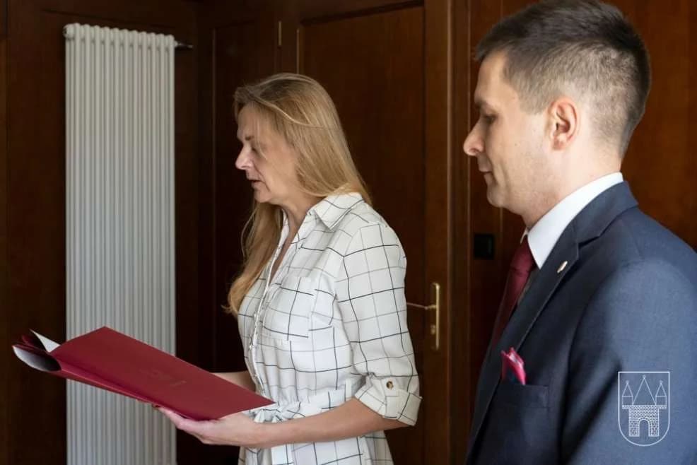 Nowy prezes w straży pożarnej i komendant w ochronie przeciwpożarowej w gminie Jarocin — zdjęcie 3 z 5