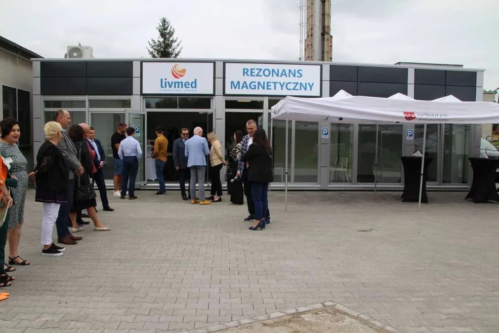 Otwarcie pracownii rezonansu magnetycznego przy jarocińskim szpitalu — zdjęcie 4 z 21