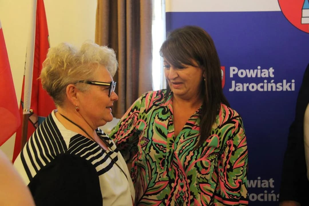 Wicestarosta Katarzyna Szymkowiak i radna Marta Bierła.