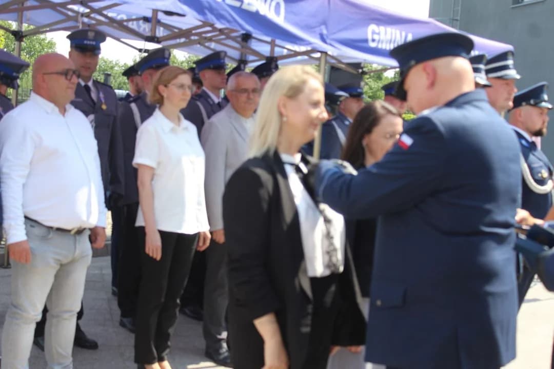Święto Policji w Jarocinie. Policjanci odebrali awanse, padła ważna zapowiedź na 2027 rok