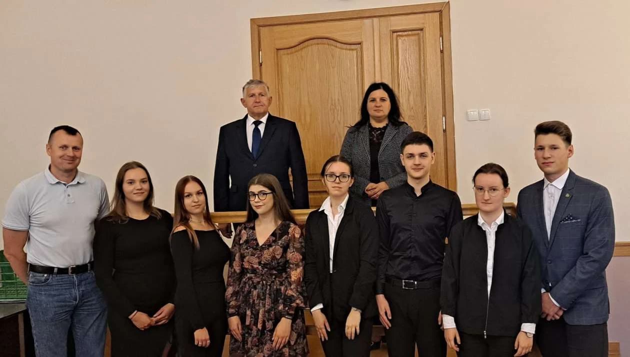 Starosta jarociński Lidia Czechak przyznała nagrody najlepszym maturzystom [ZDJĘCIA]
