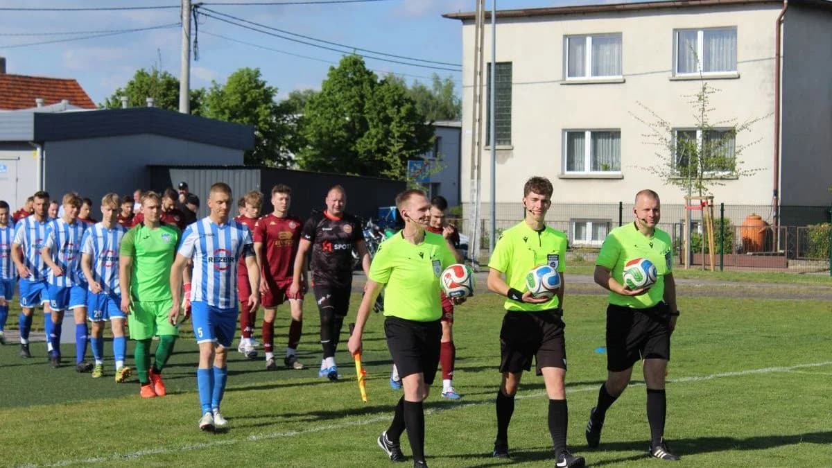 W meczu 25. kolejki RedBox V ligi, gr. 3 LZS Cielcza podejmował Orła Kawęczyn