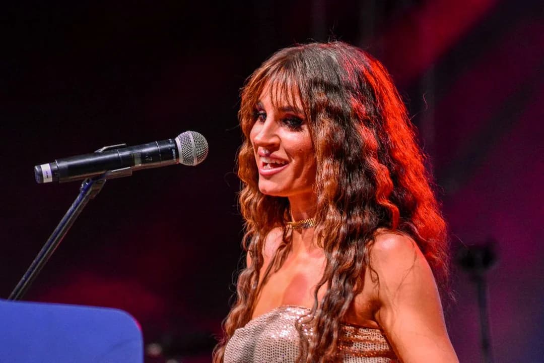 Więcej ludzi niż na Jarocin Festiwalu. Piosenkarka Sylwia Grzeszczak ściągnęła prawdziwe tłumy [ZDJĘCIA] — zdjęcie 3 z 159