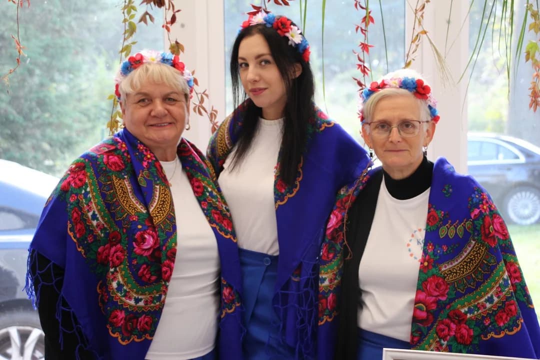 Panie z KGW Piła zaserwowały sernik dyniowy z chrupiącym kremem