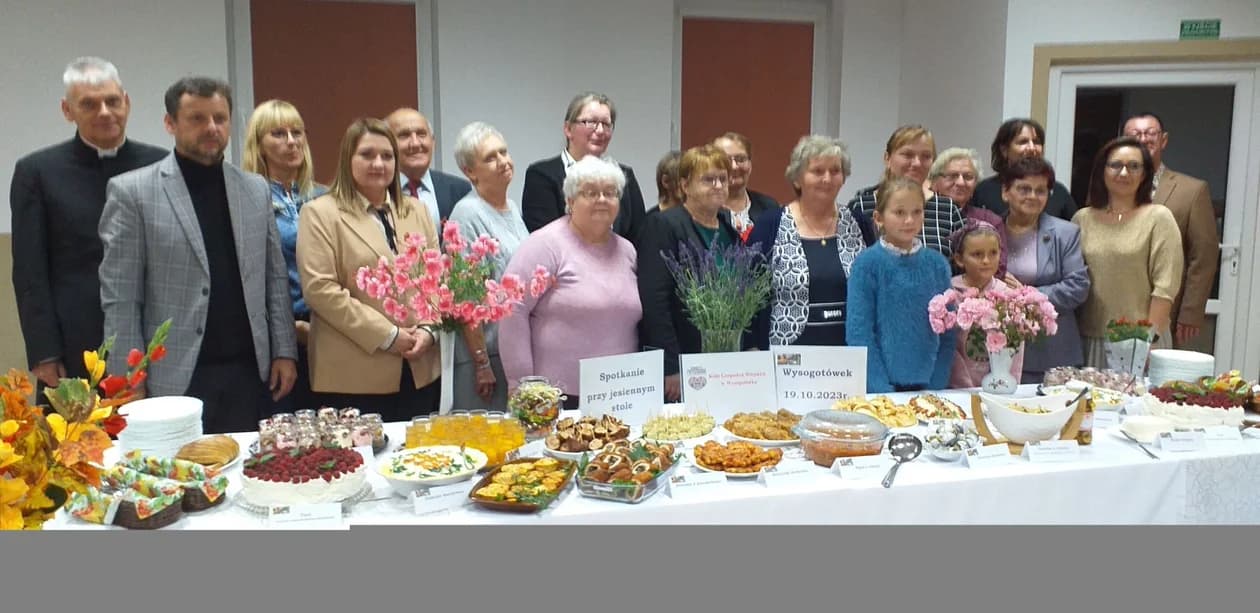 KGW Wysogotówek przygotowało spotkanie przy jesiennym stole