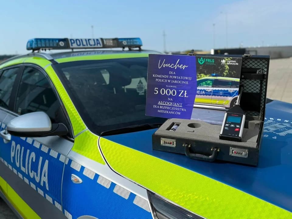 Prezenty do KPP w Jarocinie trafiły z okazji Święta Policji