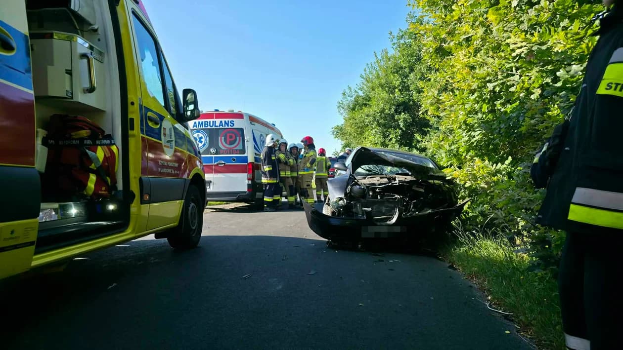 Wypadek na drodze Tarce-Wysogotówek. Są utrudnienia w ruchu [ZDJĘCIA] — zdjęcie 5 z 16