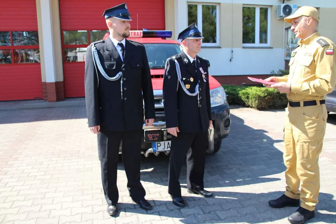 OSP Żerniki otrzymało auto z PSP w Jarocinie