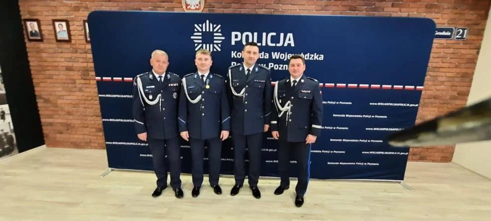 Jarocińscy policjanci wyróżnieni tytułem „Sportowca 2024"