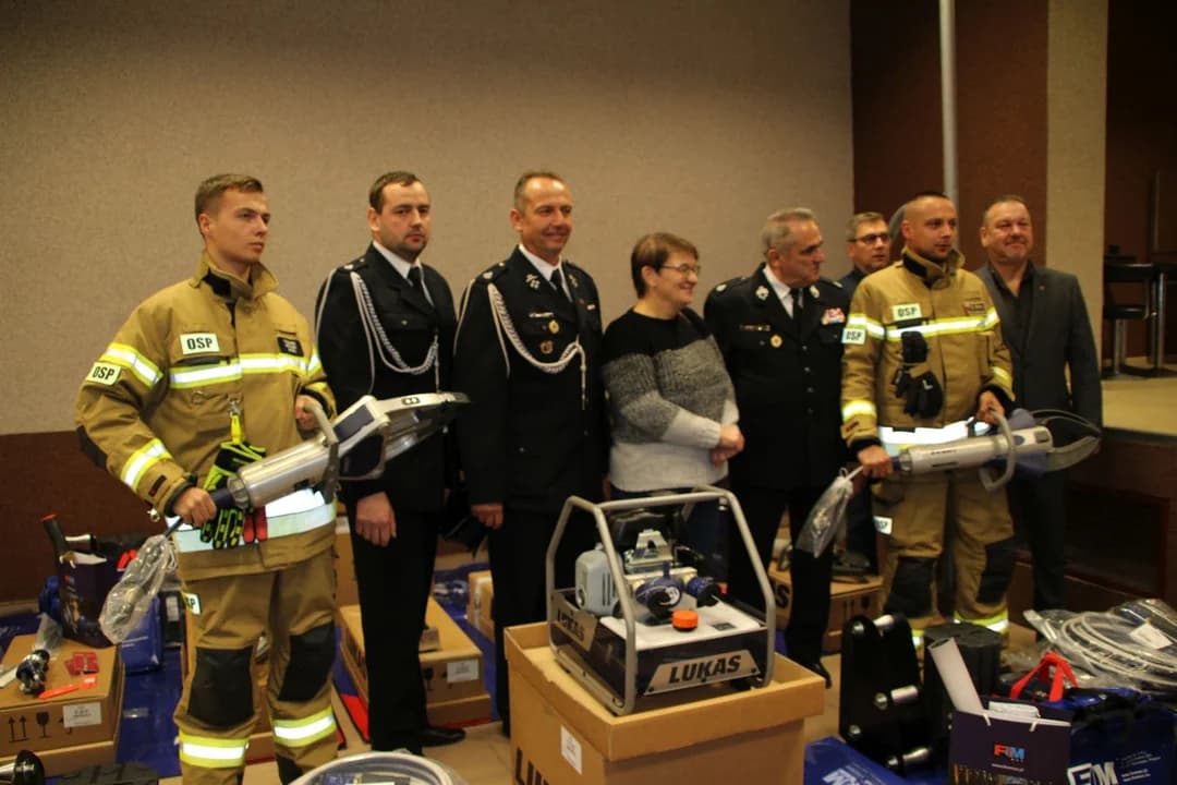 9 jednostek OSP z województwa wielkopolskiego w Wilkowyi otrzymało sprzęt [ZDJĘCIA]