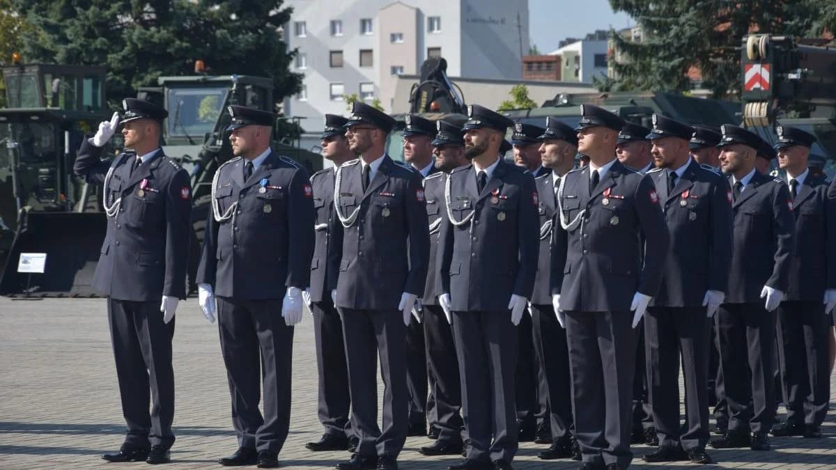 Święto Wojska Polskiego w 16. Batalionie Remontu Lotnisk w Jarocinie