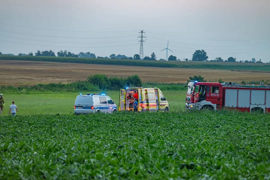 Chłopiec śmigłowcem Lotniczego Pogotowia Ratunkowego został przetransportowany do szpitala w Ostrowie Wielkopolskim.