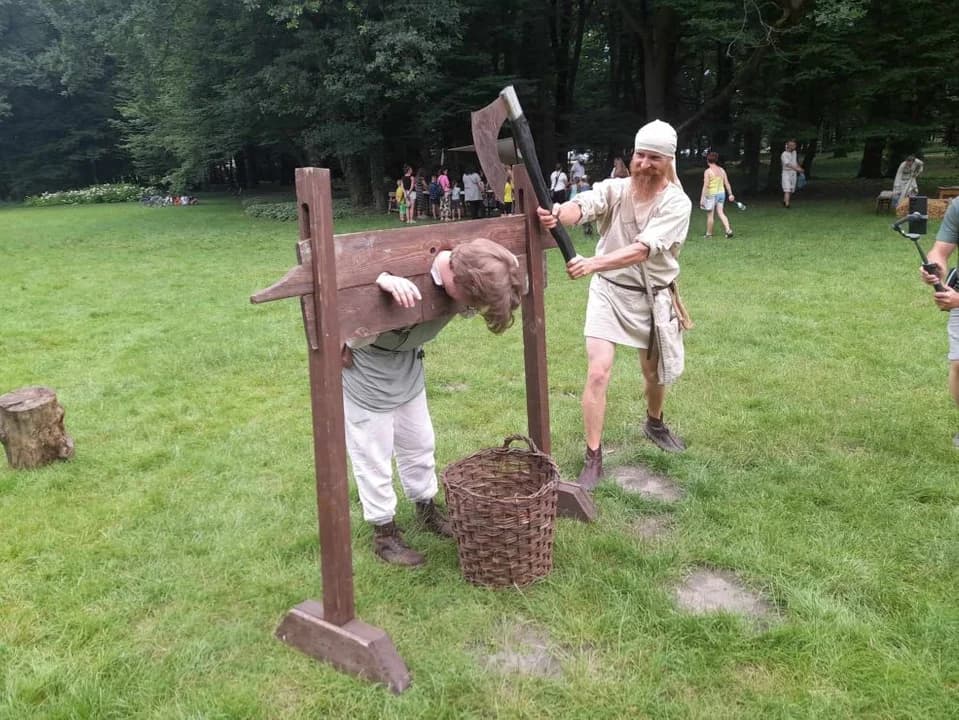 Powitanie lata i "Wianki" w Jarocinie — zdjęcie 5 z 17