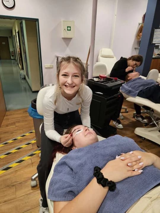 Uczniowie Zespołu Szkół Ponadpodstawowych nr 2 w Jarocinie na praktykach w Niemczech — zdjęcie 4 z 117