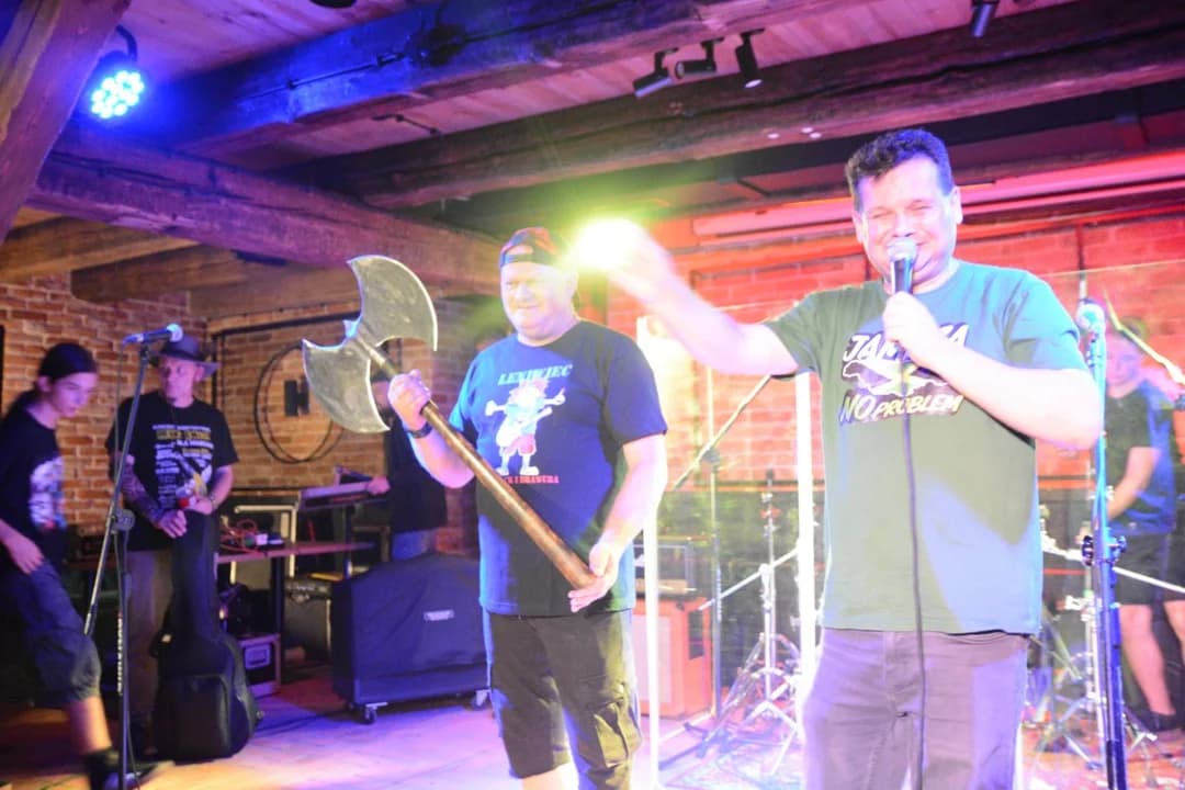 Charytatywny koncert dla zespołu Pogo-Dni — zdjęcie 4 z 60