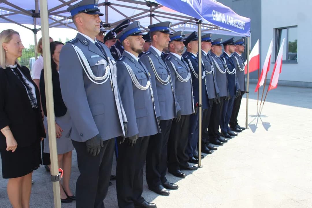 Święto Policji w Jarocinie. Policjanci odebrali awanse, padła ważna zapowiedź na 2027 rok