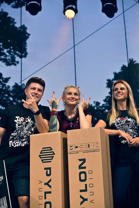 Trwa finał Wielkopolskich Rytmów Młodych w jarocińskim amfiteatrze [ZDJĘCIA]