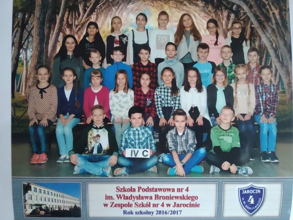 Szkoła Podstawowa nr 4 w Jarocinie w tym tygodniu świętuje 80-lecie. Zaprasza absolwentów i sympatyków [ZDJĘCIA] — zdjęcie 2 z 83