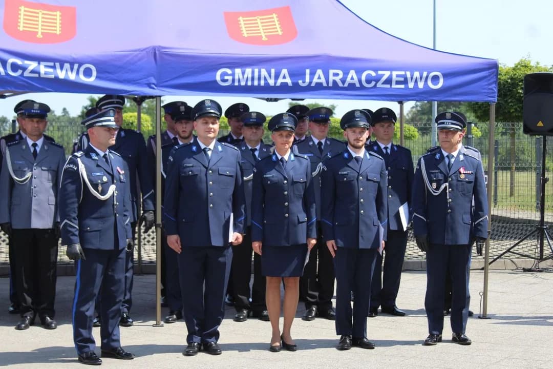 Święto Policji w Jarocinie. Policjanci odebrali awanse, padła ważna zapowiedź na 2027 rok