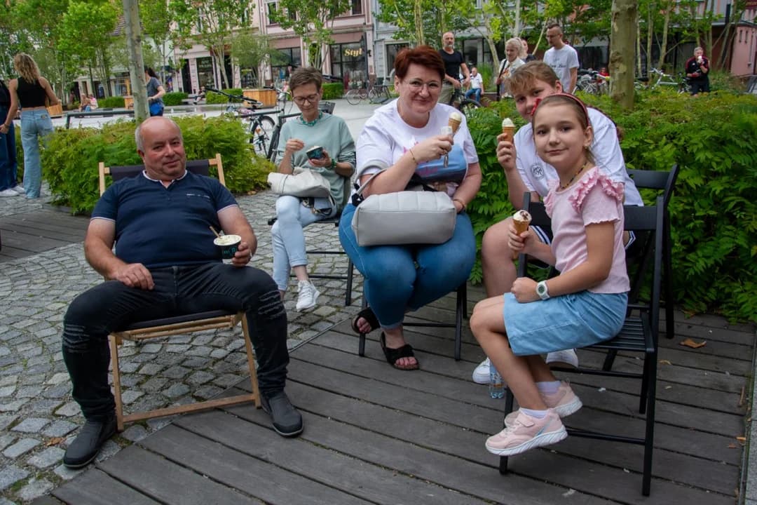 Letnie Brzmienia Jarocina – "Inside" i "Nareszcie" zagrali na rynku [ZDJECIA, WIDEO] — zdjęcie 3 z 43