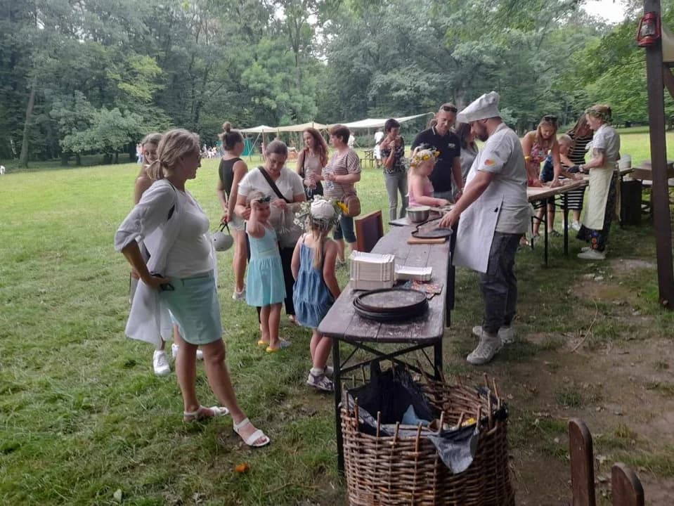 Powitanie lata i "Wianki" w Jarocinie — zdjęcie 4 z 17