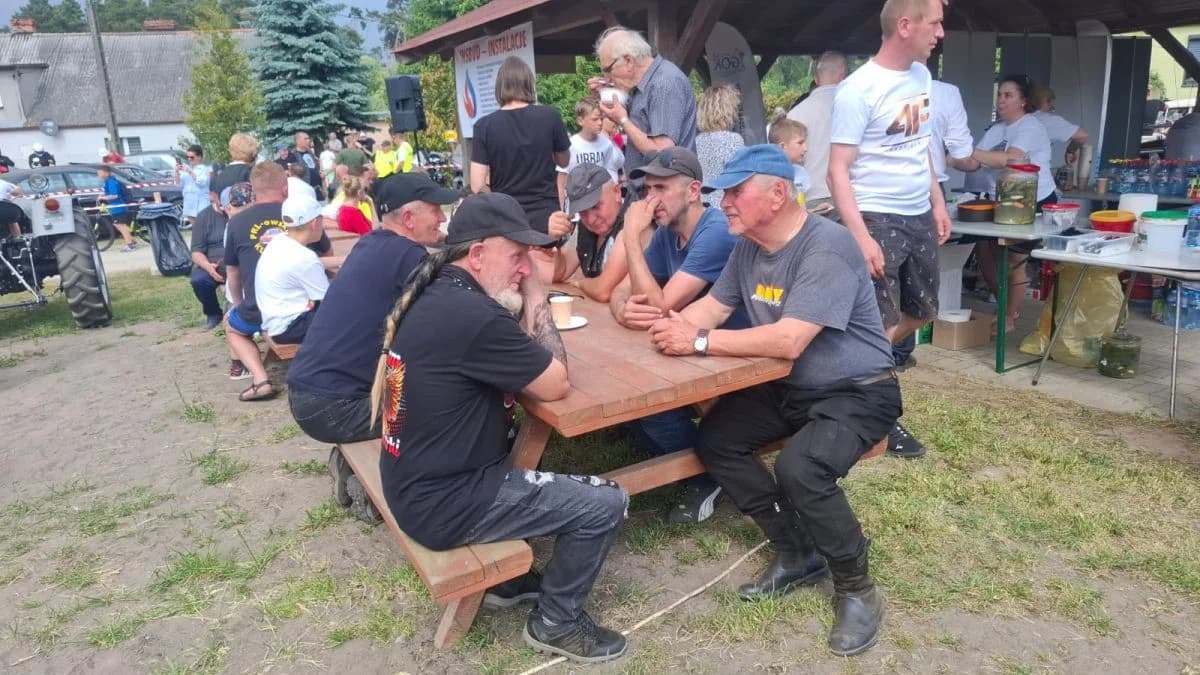 W niedzielę w Wolicy Koziej odbył się zlot motoryzacyjny IV Wiosenne Spotkanie z PRL-em